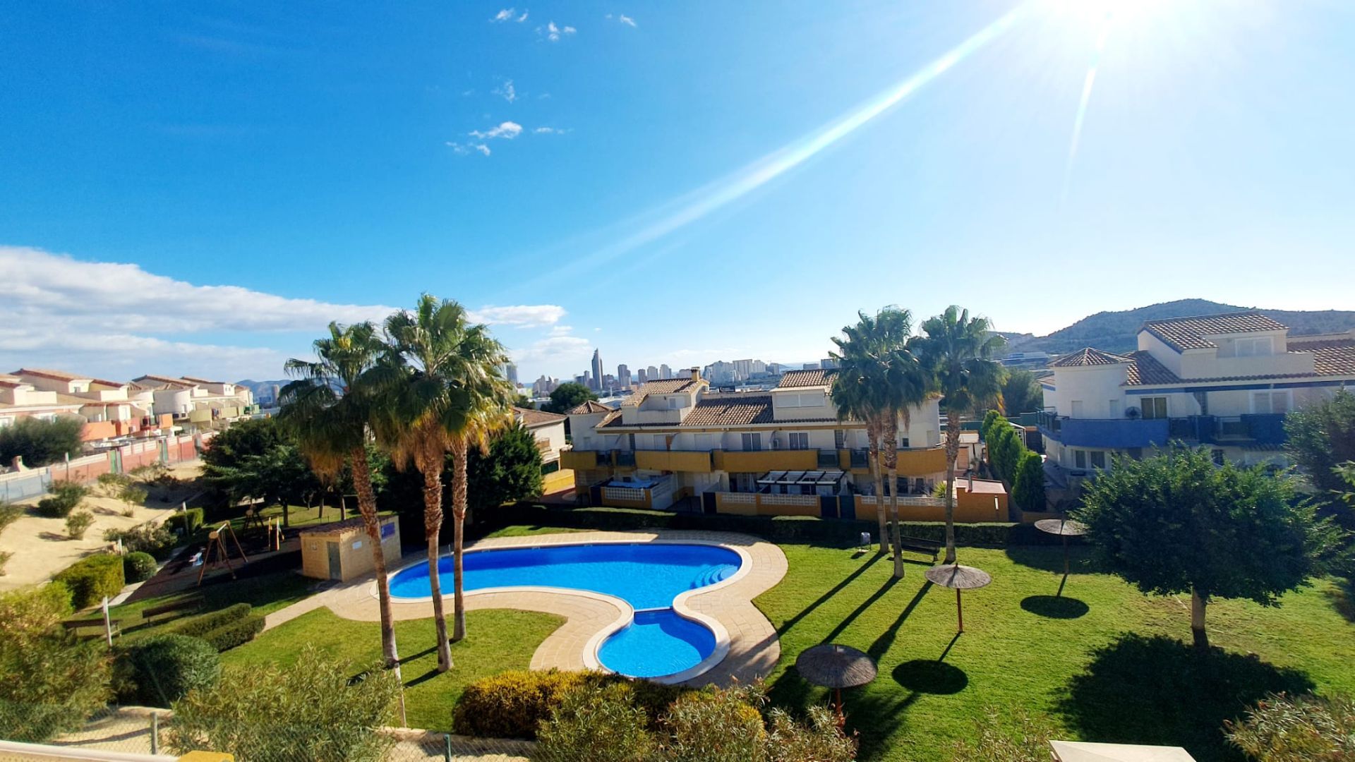 Casa adosada en Finestrat, venta